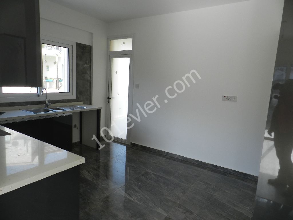 Flat For Sale in Alsancak, Kyrenia