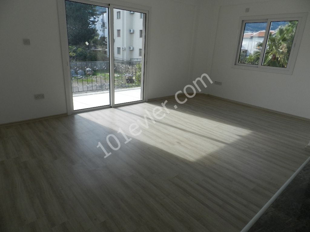 Flat For Sale in Alsancak, Kyrenia