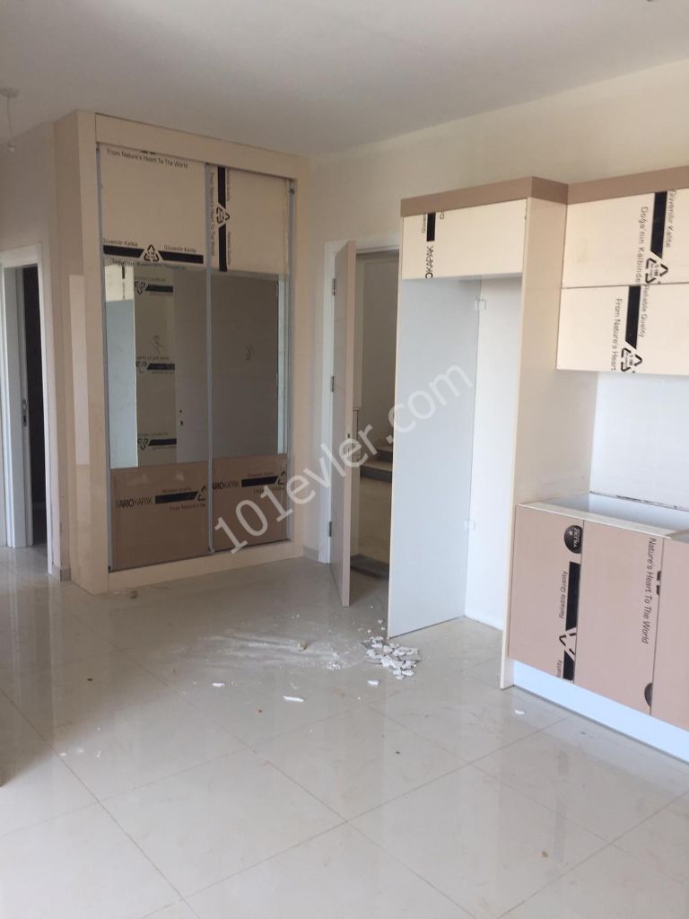 Nicosia Kucuk Kaymakli,da Türk Kocanli 2 + 1 Apartments for Sale ** 