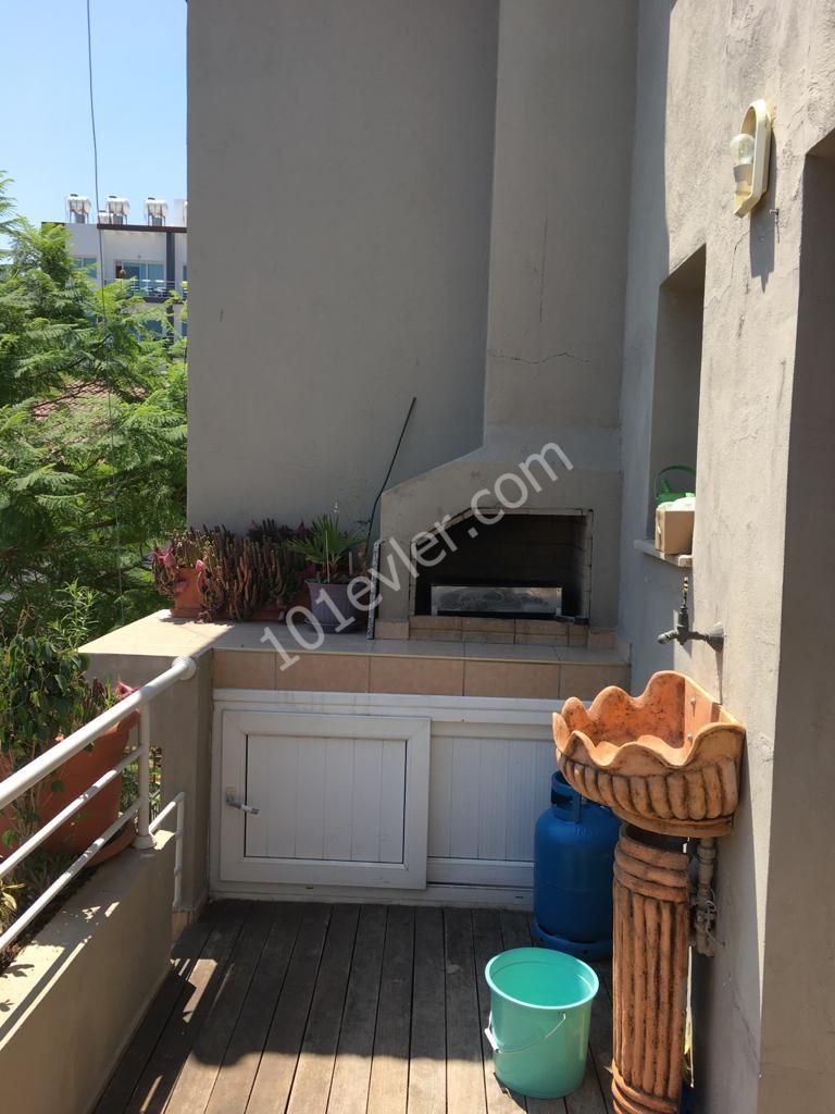 Girne Merkez'de 2+1 Satılık Penthouse