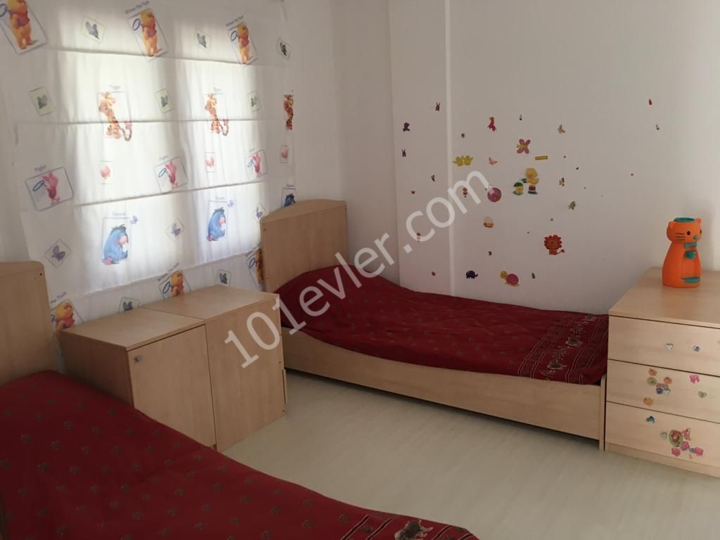 Lapta Başpınar`da 3+1 Kiralık Villa