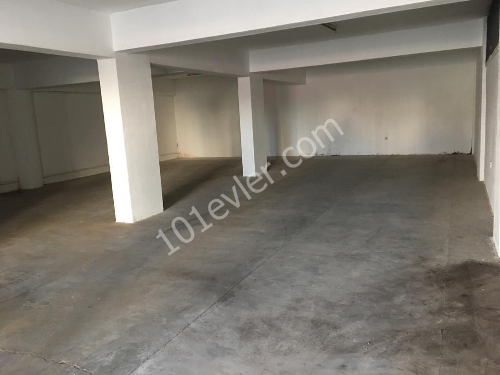 Girne Merkezde kiralık  Depo