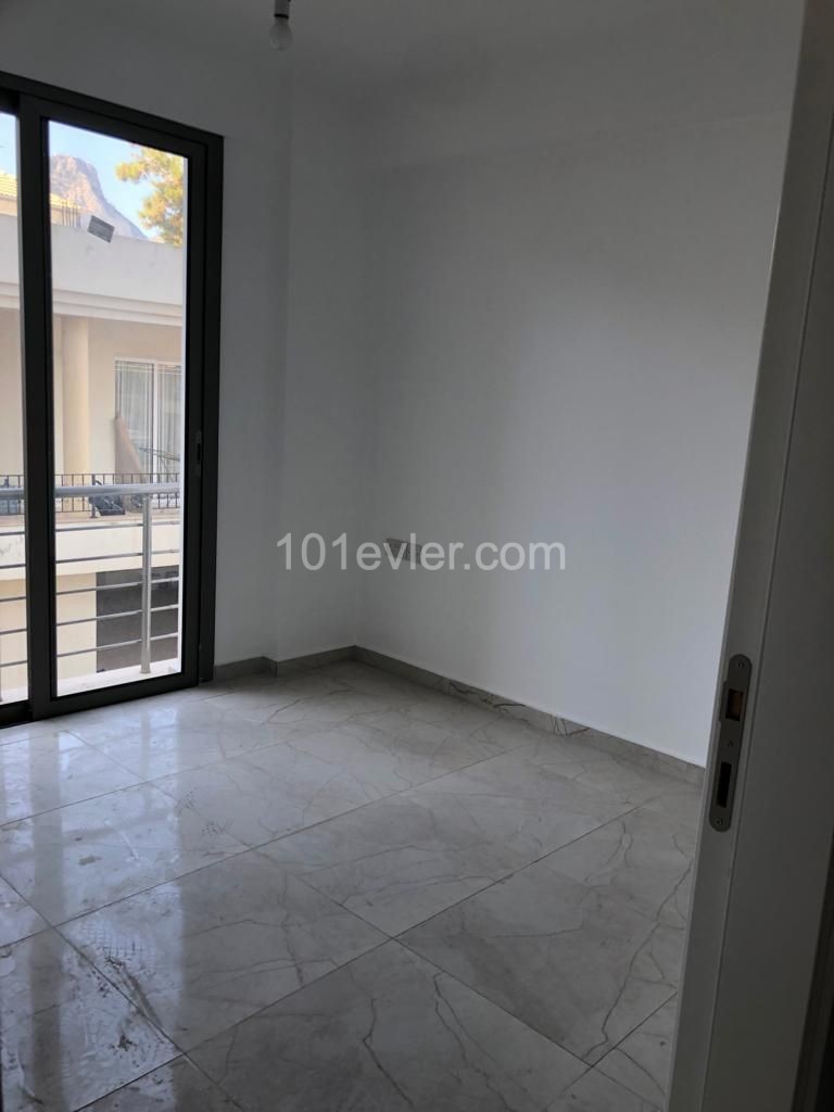 Flat To Rent in Girne Merkez, Kyrenia