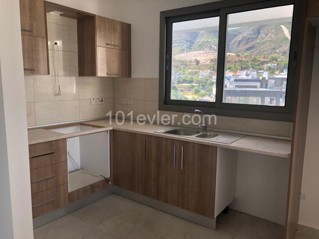 Flat To Rent in Girne Merkez, Kyrenia