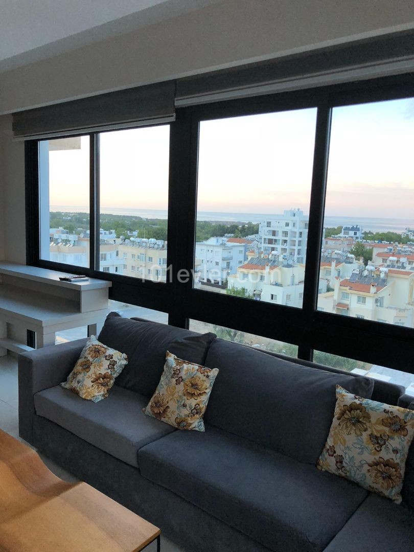 200m2 penthouse Möbliert 120000 stg ** 