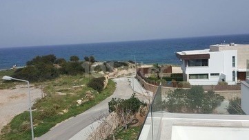 20m luxury villa with pool very close to the sea ** 