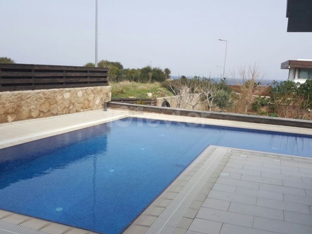 20m luxury villa with pool very close to the sea ** 