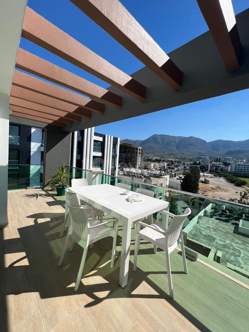 turk koçan girne en ultra lüks penthouse 295m2 ful kat 