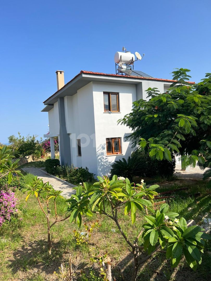 Villa For Sale in Çatalköy, Kyrenia