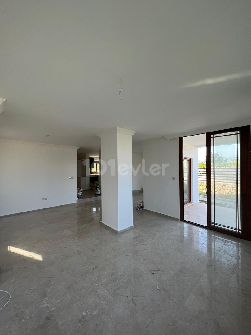 Villa For Sale in Çatalköy, Kyrenia