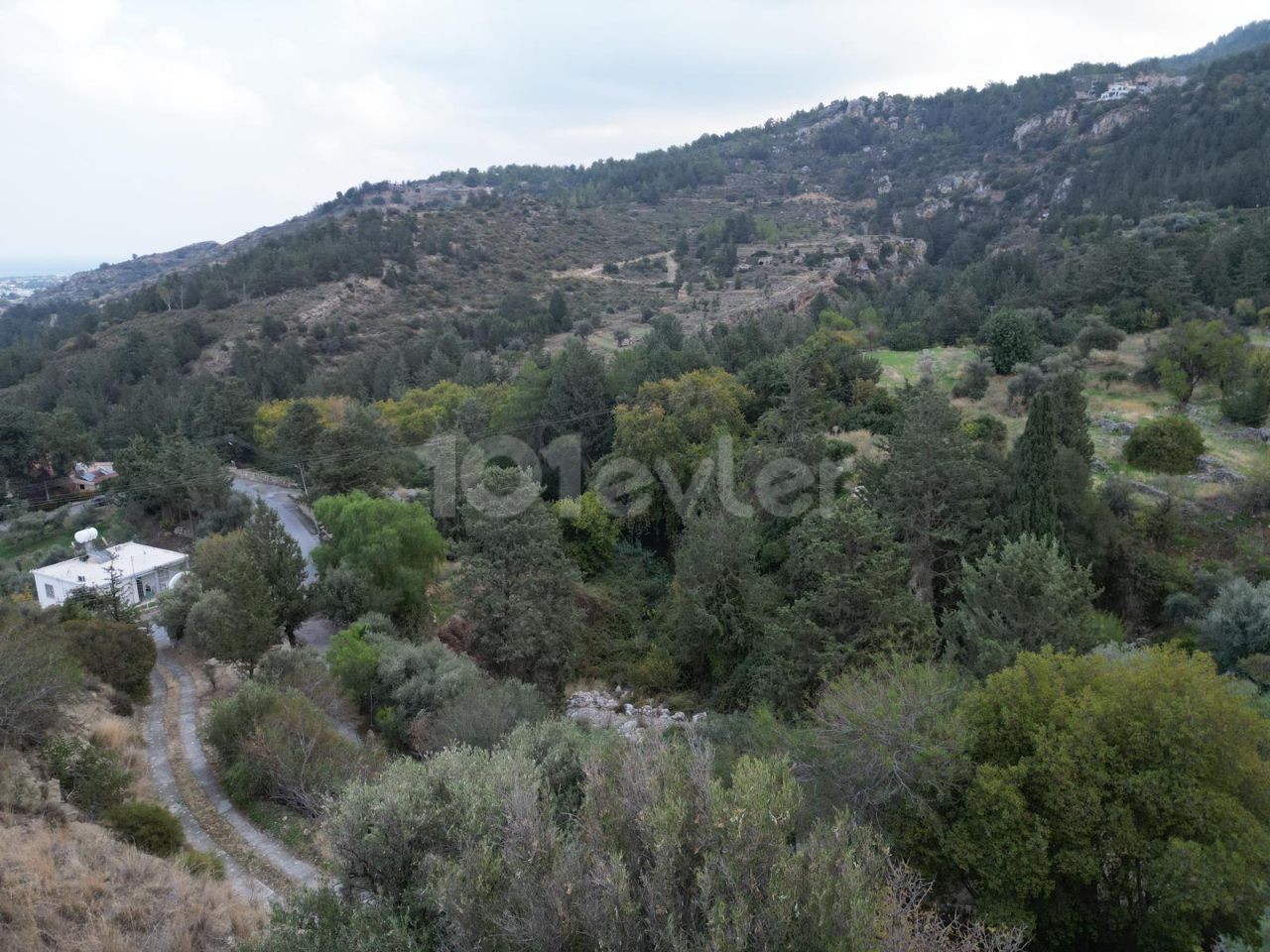 Residential Zoned Plot For Sale in Lapta, Kyrenia