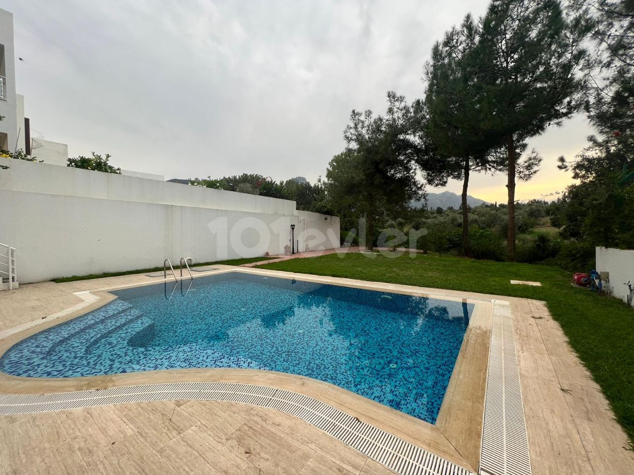 Villa To Rent in Zeytinlik, Kyrenia