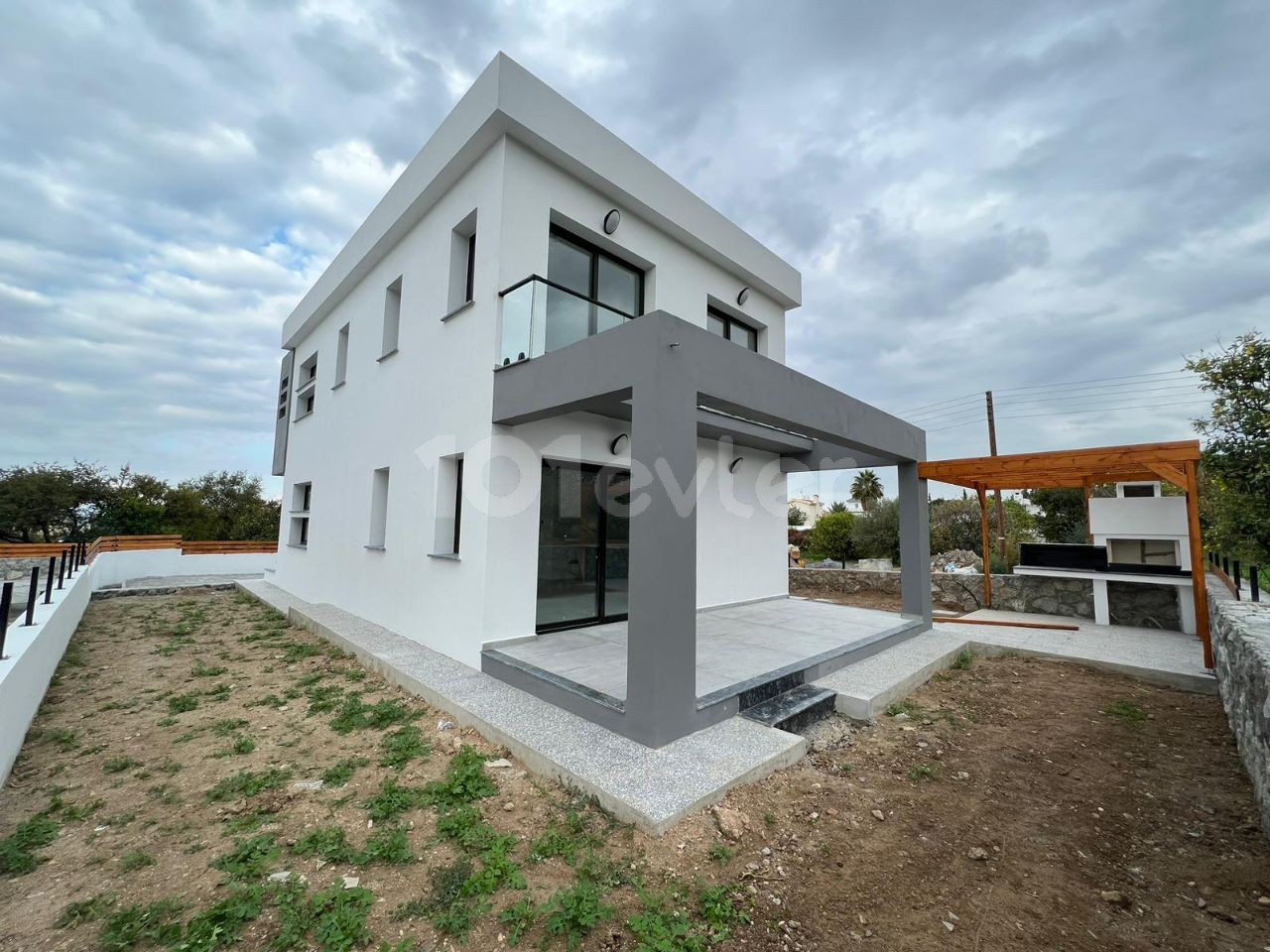 Villa For Sale in Alsancak, Kyrenia