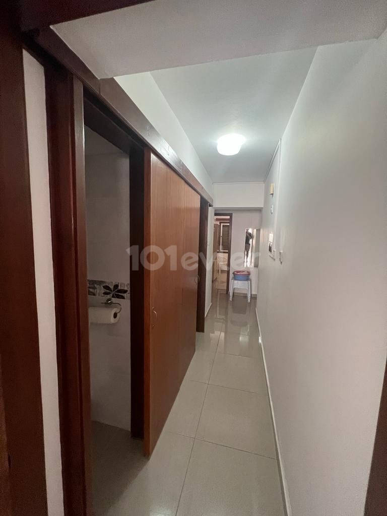 Flat For Sale in Girne Merkez, Kyrenia