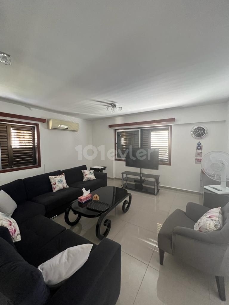 Flat For Sale in Girne Merkez, Kyrenia