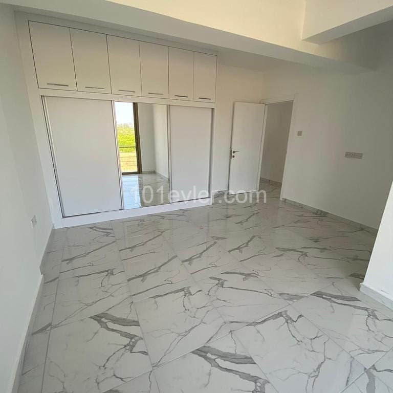 Flat For Sale in Güzelyurt Merkez, Guzelyurt