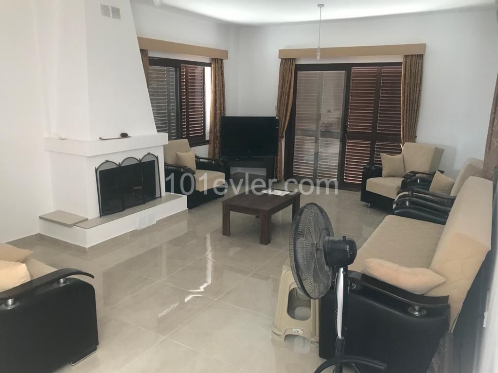 4 + 1 VILLA ZUM VERKAUF IN KLEIN ERENKÖY ** 