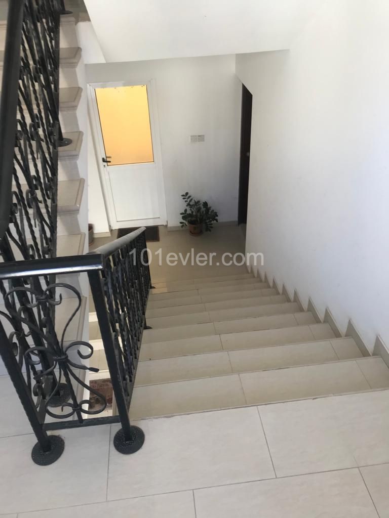 LEFKOŞA K.KAYMAKLI BÖLGESINDE SATILIK 3+1 DAİRE