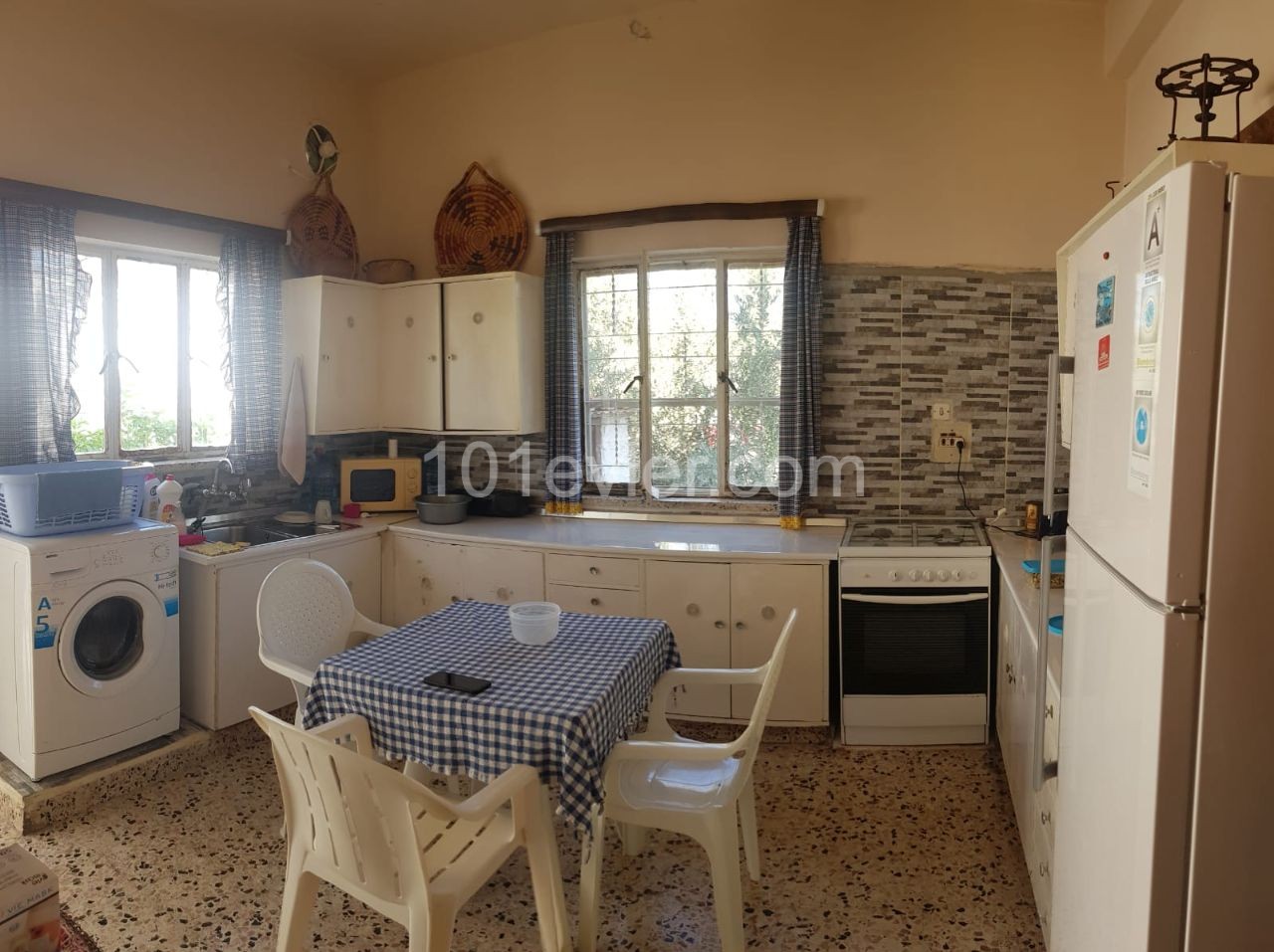 3+1 DETACHED HOUSE FOR SALE IN ALAYKOY IN A CORNER LAND ** 