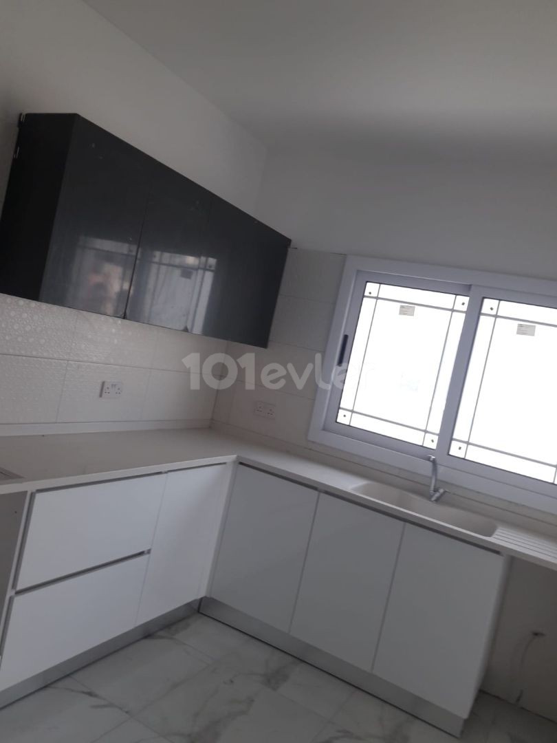 Extraordinarily spacious 3+1 flats in Gonyeli! ** 