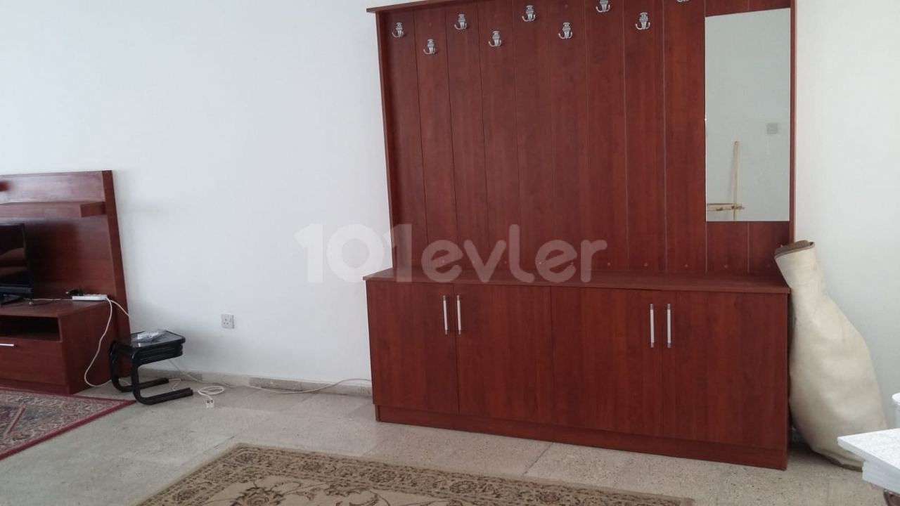 KAYMAKLI IS ALSO IMMEDIATELY AVAILABLE 3+ 1 APARTMENT FOR RENT ! ** 