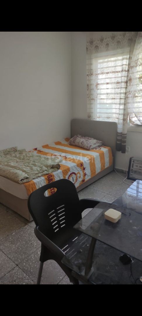 3 +1 RENTAL APARTMENT IN THE CENTRAL LOCATION OF KAYMAKLI, AVAILABLE ON September 25TH ! ** 