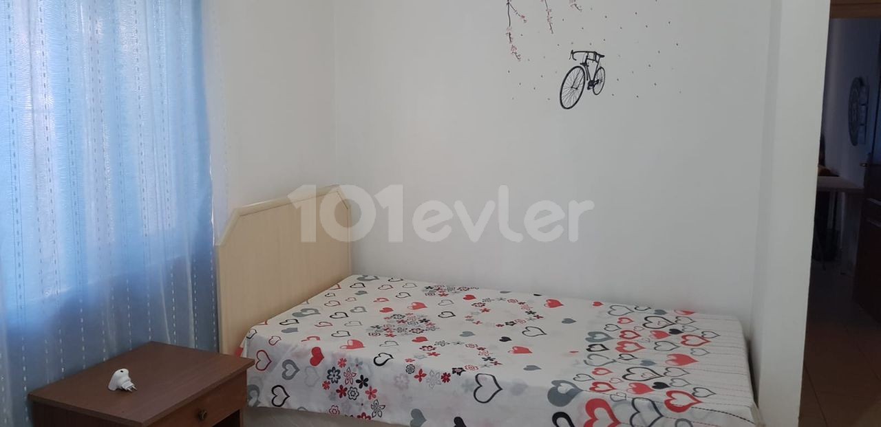 AN APARTMENT FOR RENT FOR 2 + 1 FEMALE STUDENTS IN GALLIPOLI! ** 