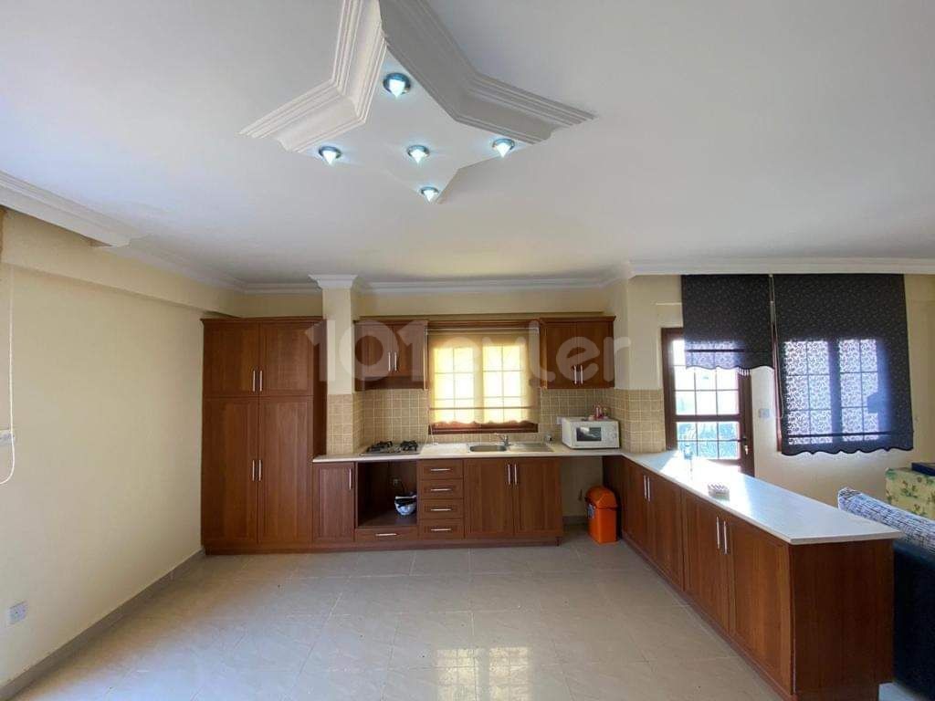 Yeniboğaziçinde 3+1 penthouse daire 