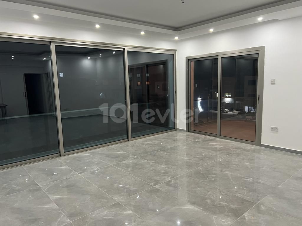 3+1 FLAT FOR SALE IN GÖNYELİ