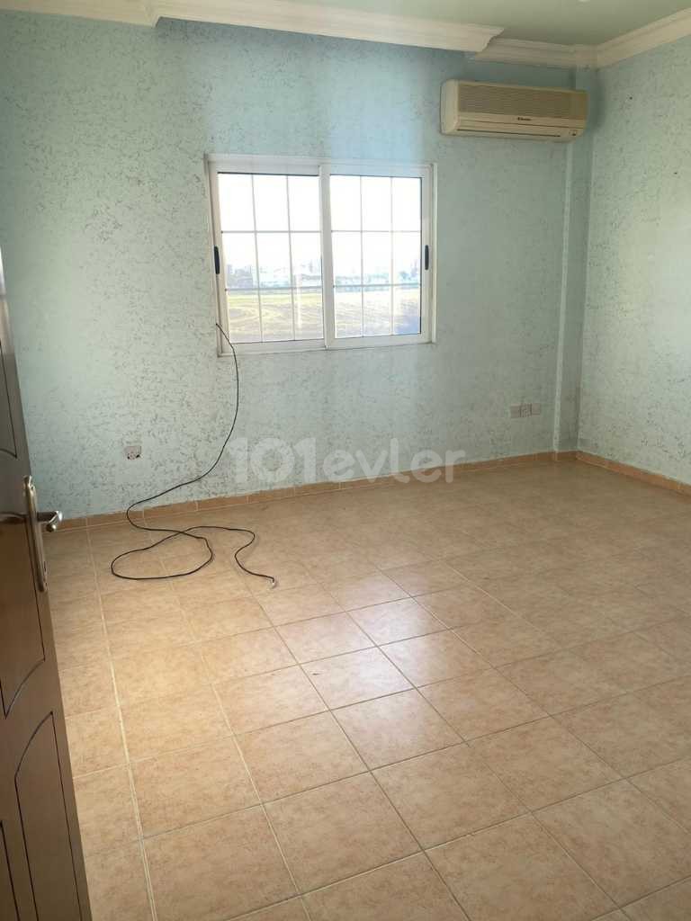 Flat To Rent in Dumlupınar, Nicosia