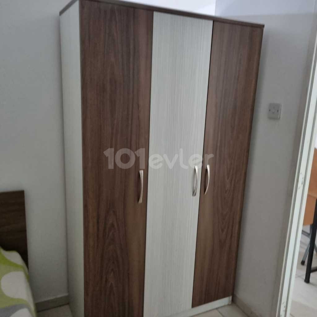 1+1 FLAT FOR RENT TO WOMEN IN GELİBOLU!