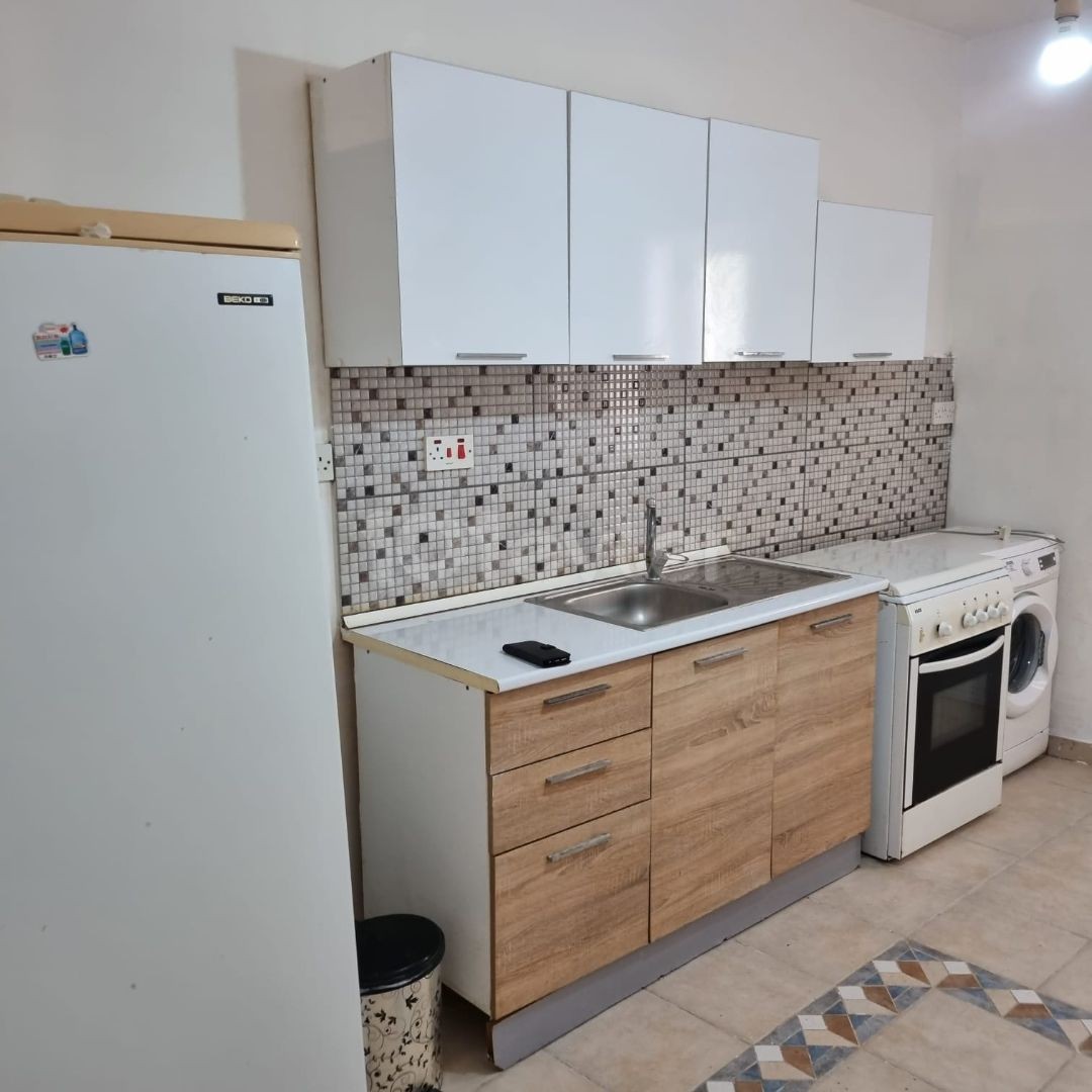 1+1 FLAT FOR RENT TO WOMEN IN GELİBOLU!