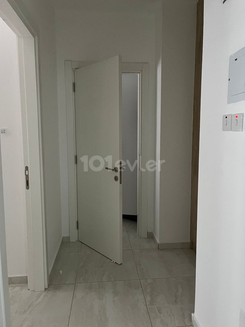 2+1 WOHNUNG IN GÖNYELİ