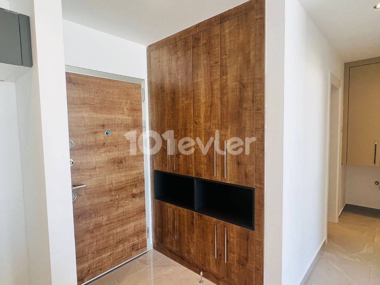 1+1 COMMERCIAL APARTMENT FOR RENT IN METEHAN! 