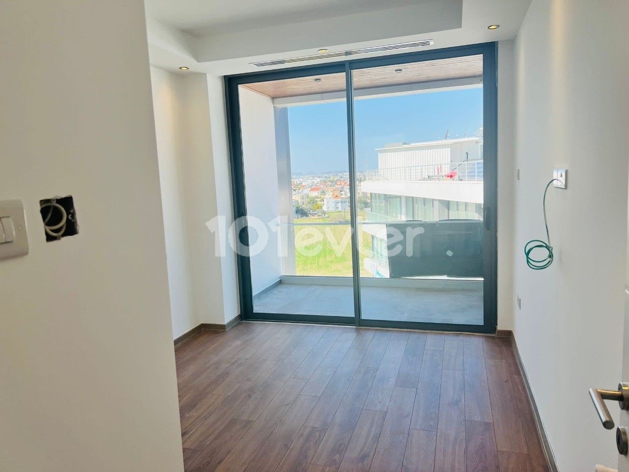 1+1 COMMERCIAL APARTMENT FOR RENT IN METEHAN! 