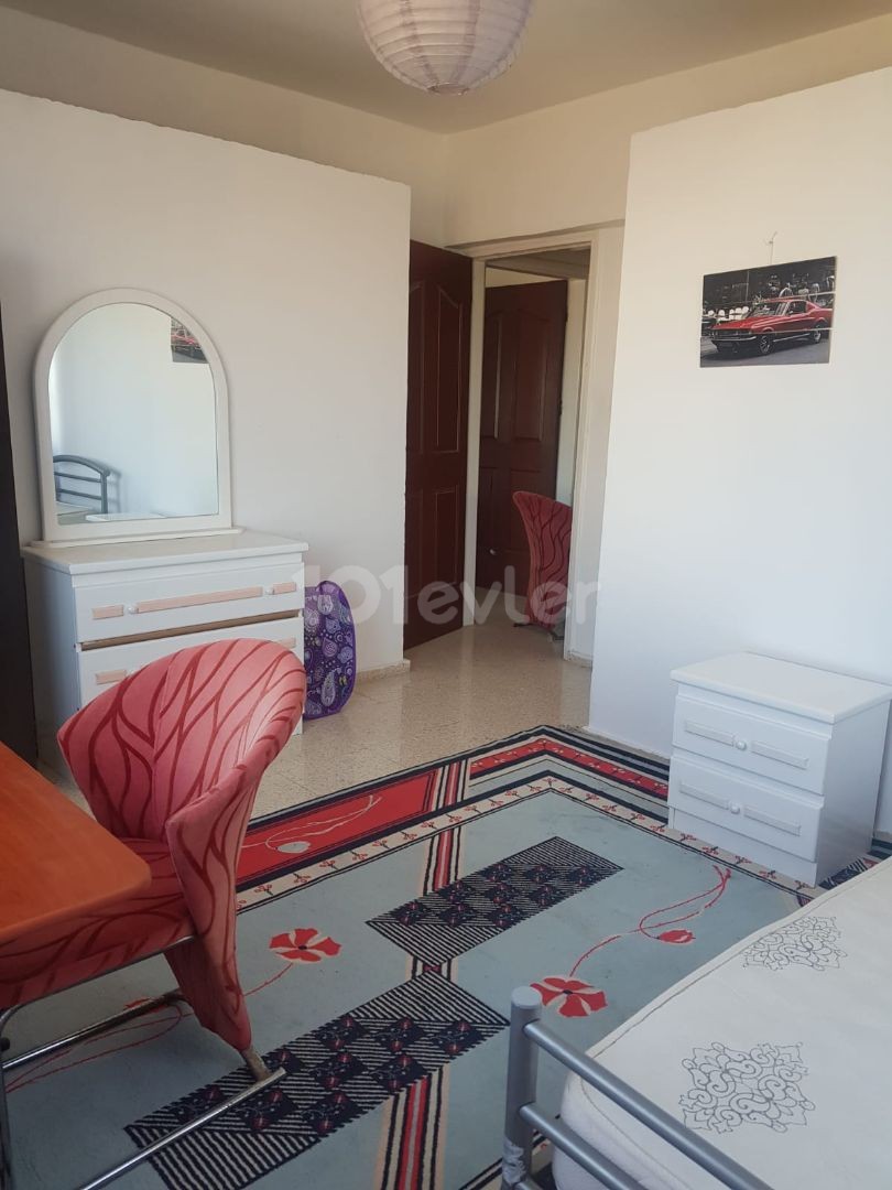 HAZİRANDA MÜSAİTTİR. 3+1 KİRALIK DAİRE CADDE MUTFAK ARKASI 