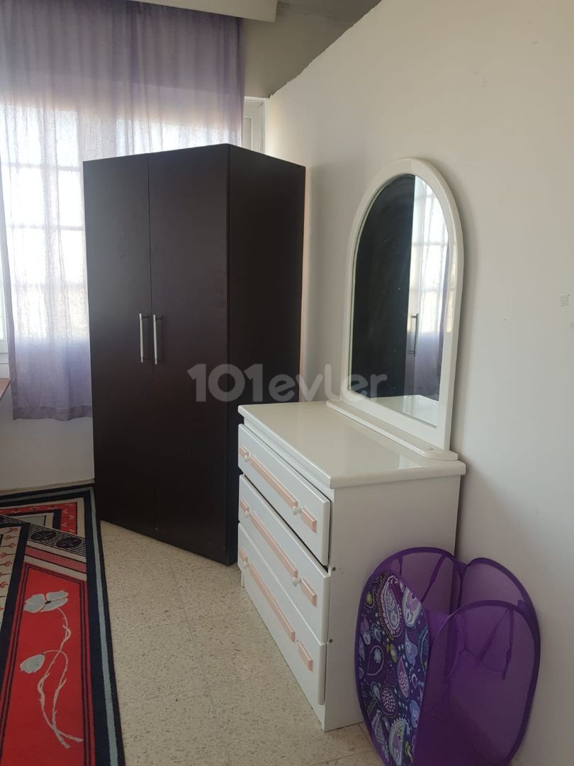 HAZİRANDA MÜSAİTTİR. 3+1 KİRALIK DAİRE CADDE MUTFAK ARKASI 