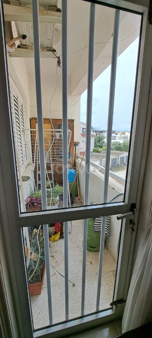 GÜZELYURT BÖLGESİNDE  3+1  SATILIK DAİRE 