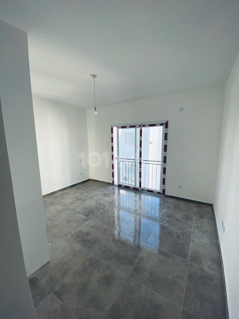 Unmöblierte 2+1 moderne Wohnung mit Bad in Gönyeli – Verfügbar am 15. April