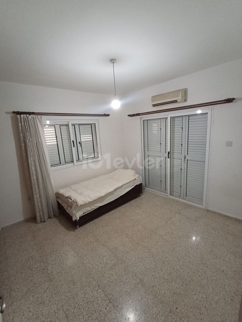 (26)- NICOSIA YENIKENT AREA LARGE 3+2 GROUND FLOOR FLAT