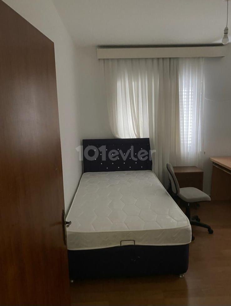 ORTAKÖY BÖLGESİNDE ZEMİN KAT 3+1 FIRSAT DAİRE 