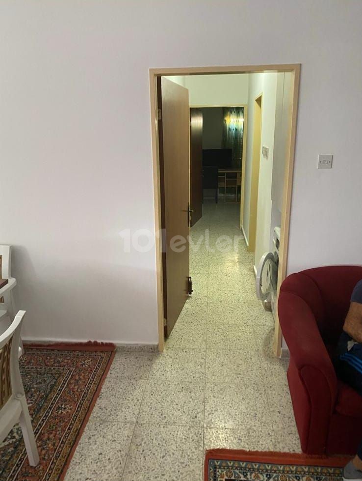 ORTAKÖY BÖLGESİNDE ZEMİN KAT 3+1 FIRSAT DAİRE 