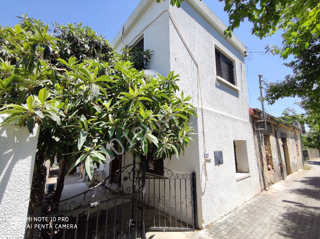 Detached House To Rent in Girne Merkez, Kyrenia