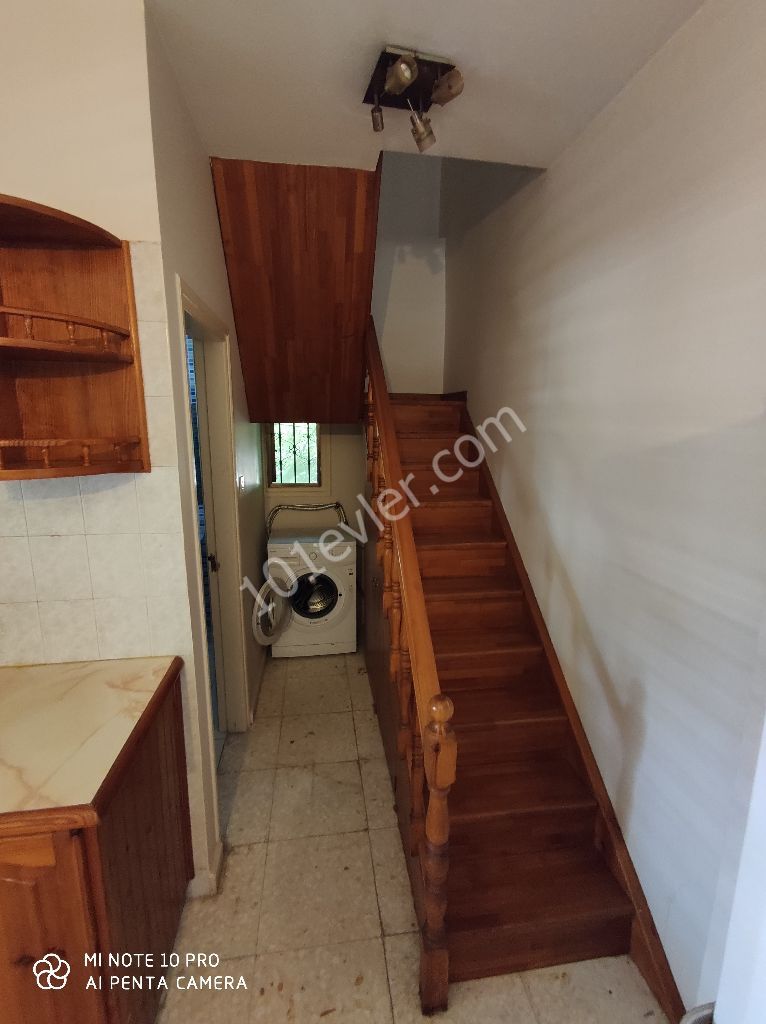 Detached House To Rent in Girne Merkez, Kyrenia