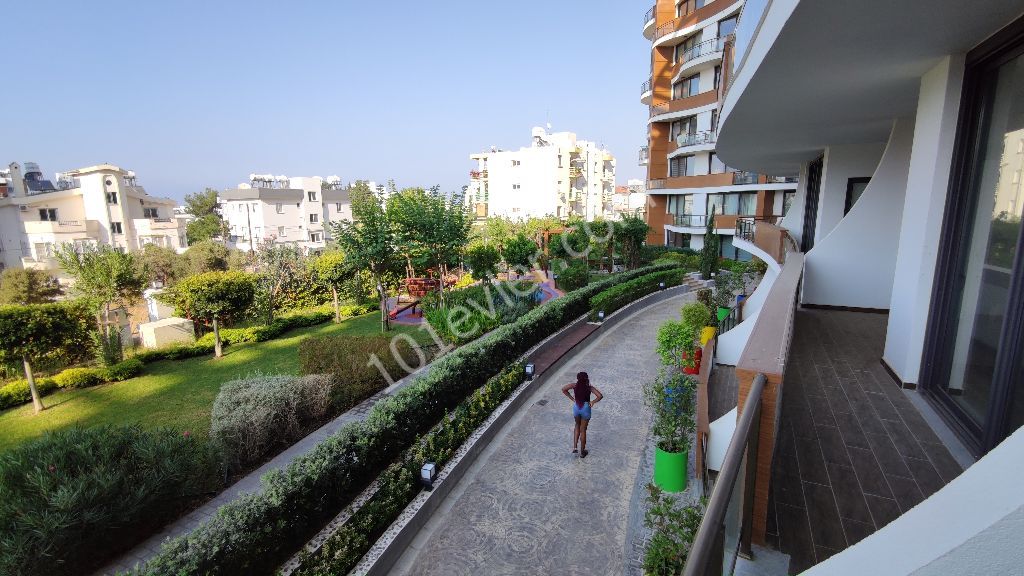 LUXUS 2+1 WOHNUNG IN KYRENIA AKACAN RESIDENZ ** 