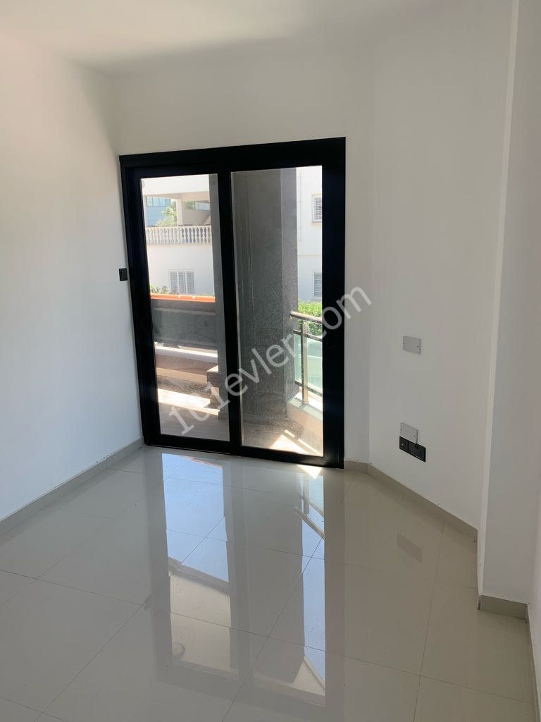 Flat For Sale in Yukarı Girne, Kyrenia