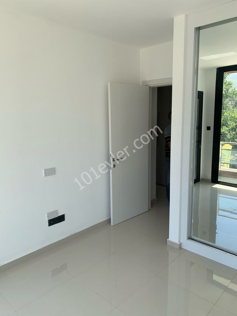 Flat For Sale in Yukarı Girne, Kyrenia