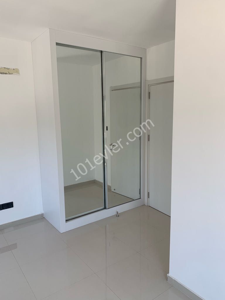 Flat For Sale in Yukarı Girne, Kyrenia