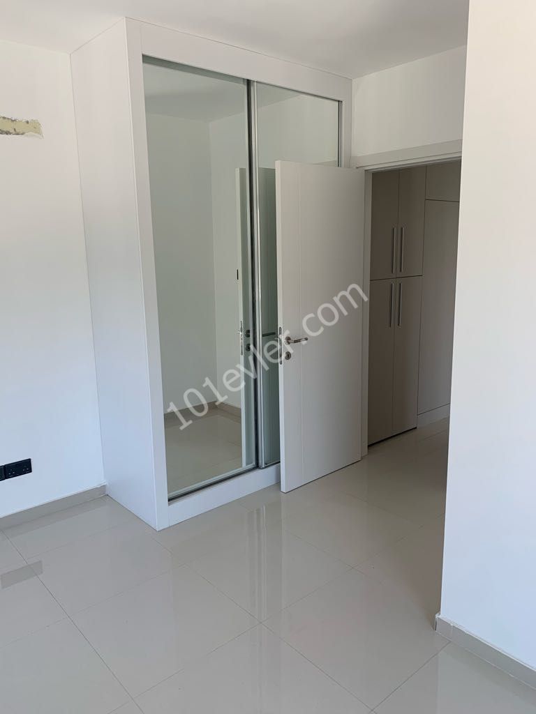 Flat For Sale in Yukarı Girne, Kyrenia