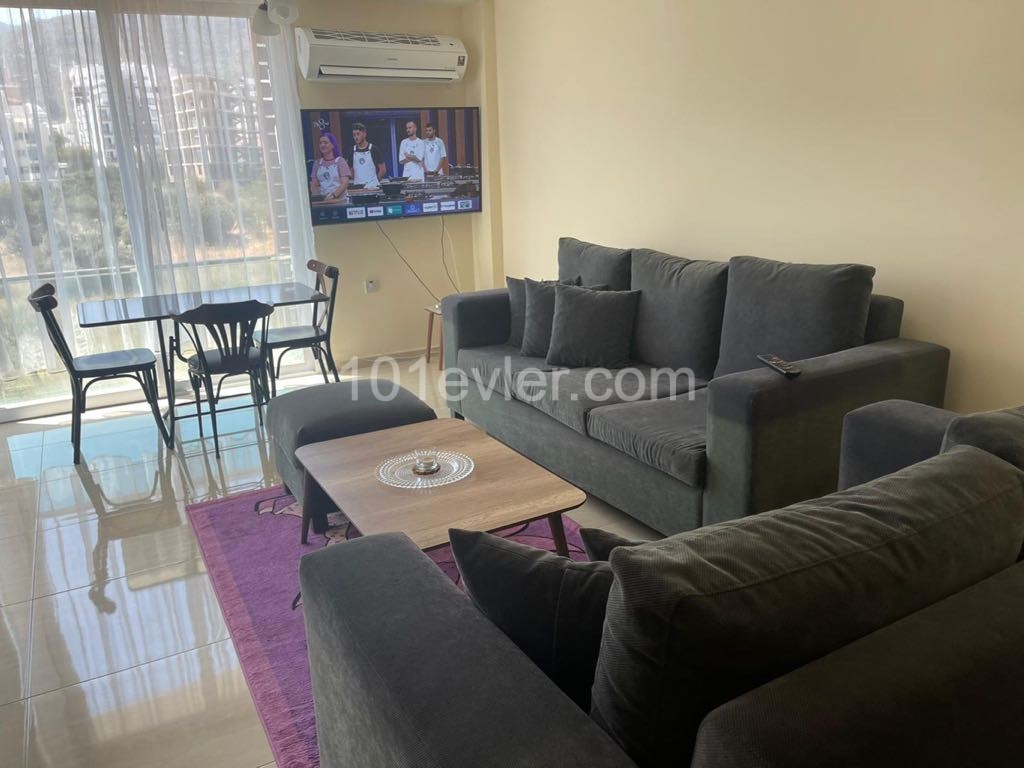 Flat For Sale in Yukarı Girne, Kyrenia